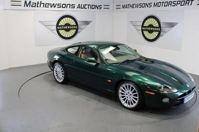 Lot 323 - 2004 JAGUAR XK8 COUPE AUTO