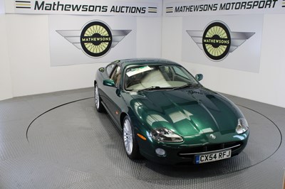 Lot 323 - 2004 JAGUAR XK8 COUPE AUTO