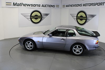 Lot 299 - 1987 PORSCHE 944 AUTO