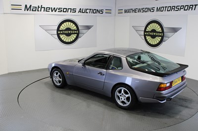 Lot 299 - 1987 PORSCHE 944 AUTO