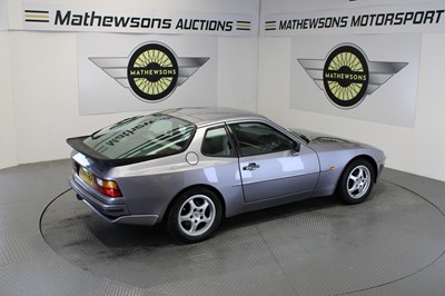 Lot 299 - 1987 PORSCHE 944 AUTO