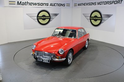 Lot 252 - 1970 MG B GT
