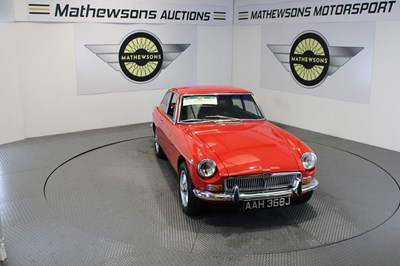 Lot 252 - 1970 MG B GT