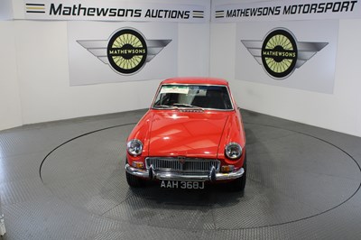 Lot 252 - 1970 MG B GT