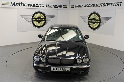 Lot 262 - 2005 JAGUAR XJ8 V8 SPORT AUTO