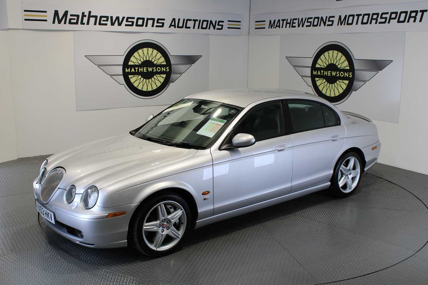 Lot 266 - 2004 JAGUAR S-TYPE V8 R AUTO