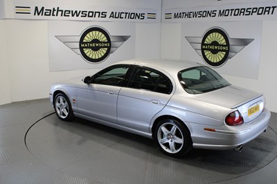Lot 266 - 2004 JAGUAR S-TYPE V8 R AUTO