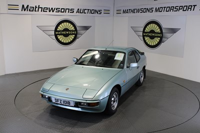 Lot 390 - 1985 PORSCHE 924