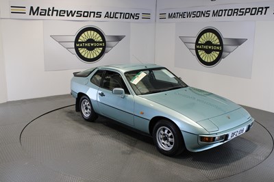 Lot 390 - 1985 PORSCHE 924