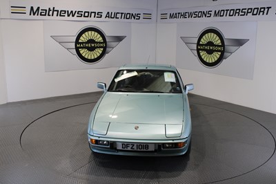 Lot 390 - 1985 PORSCHE 924