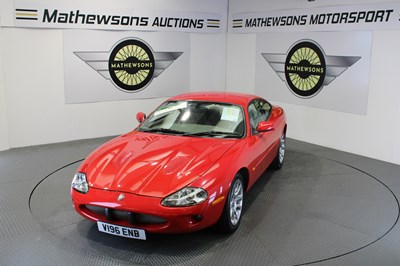 Lot 432 - 1999 JAGUAR XKR AUTO