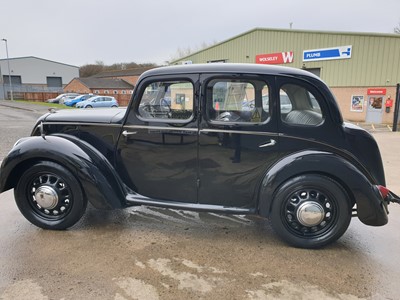 Lot 164 - 1948 MORRIS 8 SERIES E
