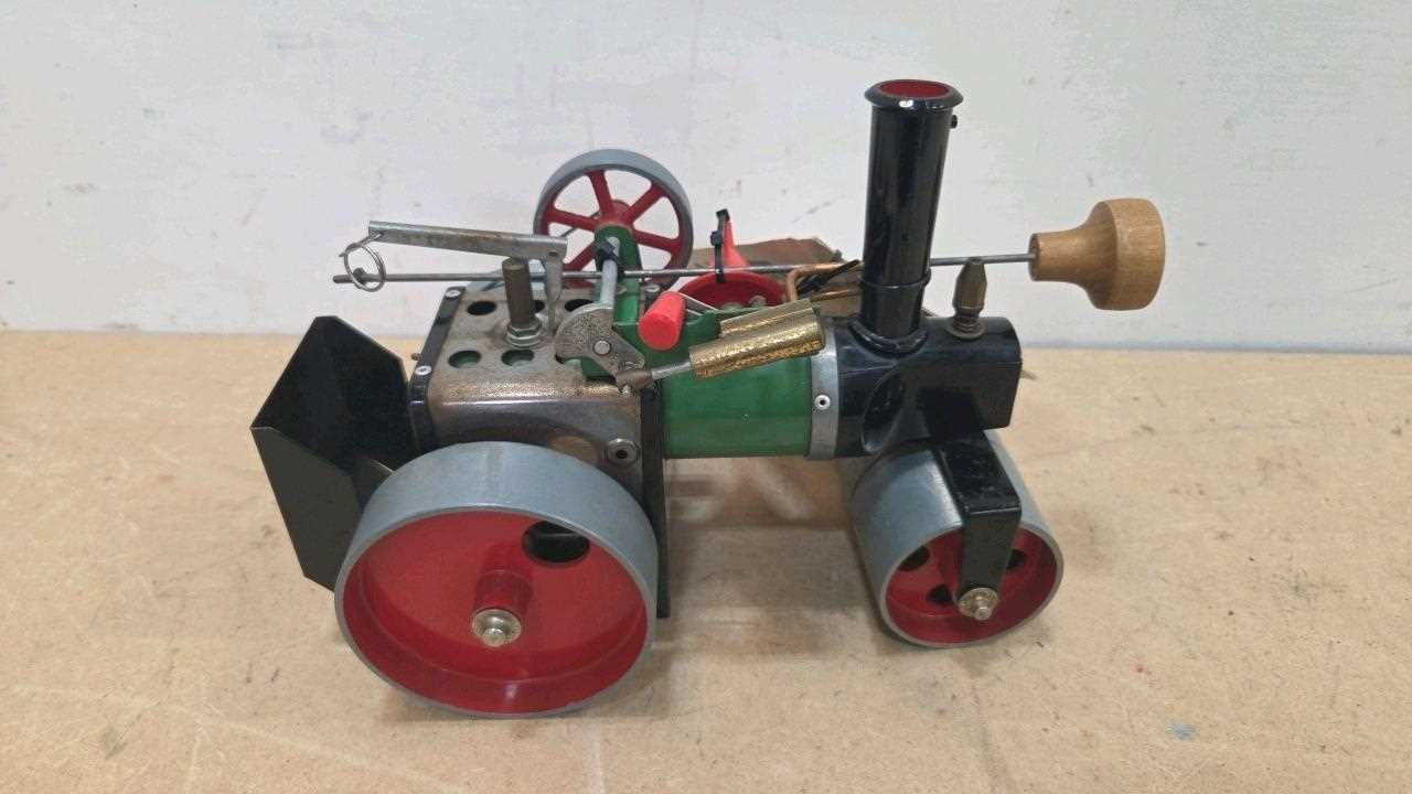 Lot 113 - MAMOD STEAM ROLLER