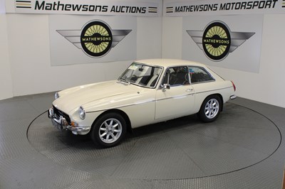 Lot 484 - 1972 MG B GT