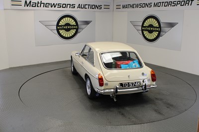 Lot 484 - 1972 MG B GT