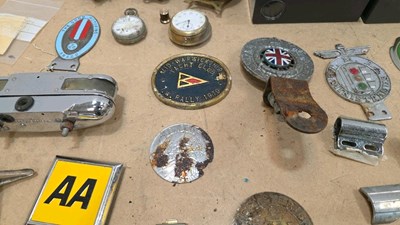 Lot 59 - CAR BADGES , CLOCKS AND MASCOTS