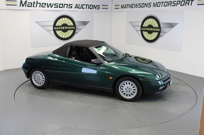 Lot 587 - 1997 ALFA ROMEO SPIDER T SPARK 16 V
