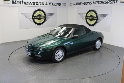 Lot 587 - 1997 ALFA ROMEO SPIDER T SPARK 16 V