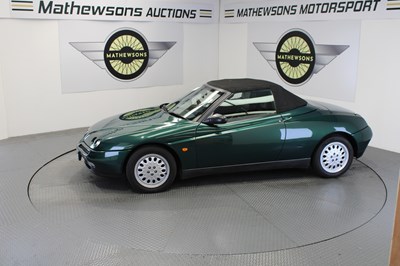 Lot 587 - 1997 ALFA ROMEO SPIDER T SPARK 16 V