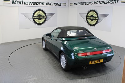 Lot 587 - 1997 ALFA ROMEO SPIDER T SPARK 16 V