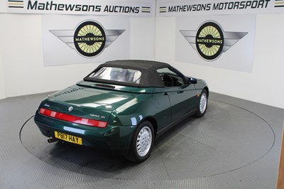 Lot 587 - 1997 ALFA ROMEO SPIDER T SPARK 16 V