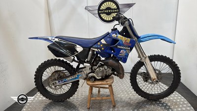 Lot 301 - YAMAHA YZ 125