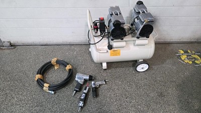 Lot 193 - HYUNDAI 50L , TWIN MOTORS COMPRESSOR AND AIR TOOLS ,LESS THAN 3 HOURS USE