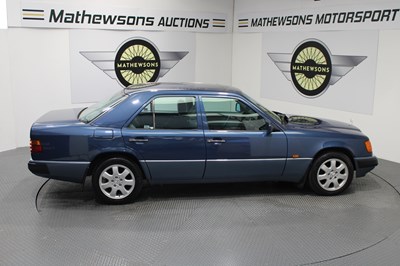 Lot 388 - 1993 MERCEDES 280 E AUTO