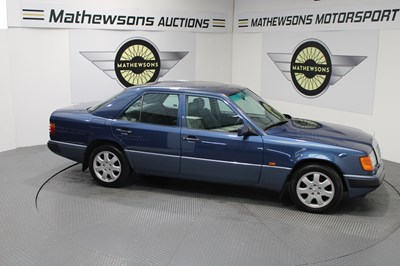 Lot 388 - 1993 MERCEDES 280 E AUTO