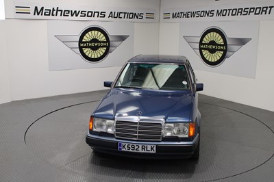 Lot 388 - 1993 MERCEDES 280 E AUTO