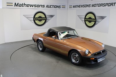 Lot 586 - 1981 MG B