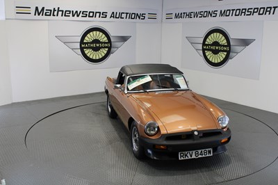 Lot 586 - 1981 MG B