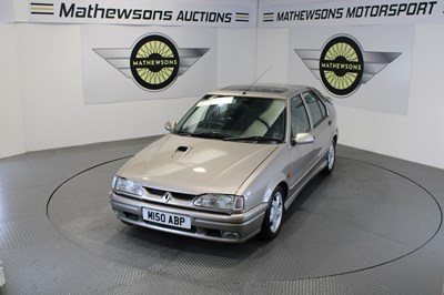 Lot 612 - 1995 RENAULT 19 EXECUTIVE 16V