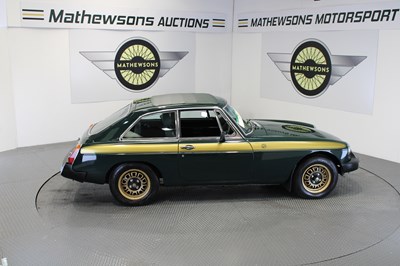 Lot 434 - 1975 MG B GT