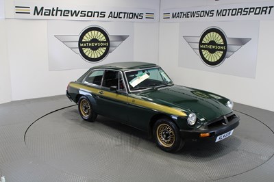 Lot 434 - 1975 MG B GT