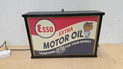 Lot 863 - ESSO EXTRA MOTOR OIL LIGHT UP SIGN 22" X 15"
