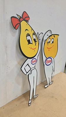 Lot 79 - PAIR OF MR & MRS DRIP ALLY COMPOSITE REPRO SIGNS 29" TALL
