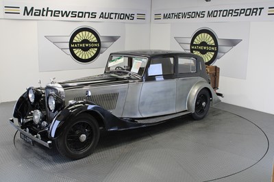 Lot 676 - 1938 BENTLEY 4 1/4 LITRE PILLAR-LESS SALOON