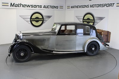 Lot 676 - 1938 BENTLEY 4 1/4 LITRE PILLAR-LESS SALOON