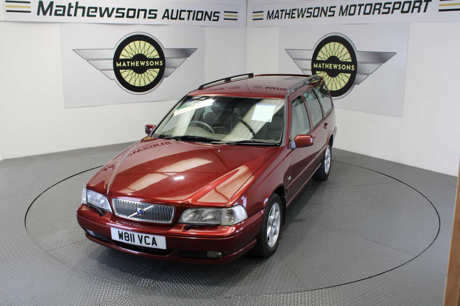 2000 VOLVO V70 CLASSIC AU...