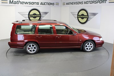 Lot 670 - 2000 VOLVO V70 CLASSIC AUTO