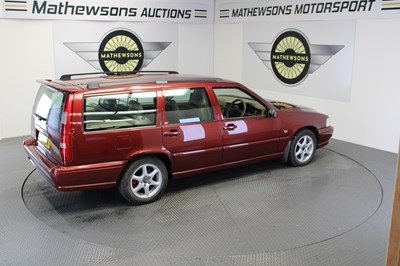 Lot 670 - 2000 VOLVO V70 CLASSIC AUTO