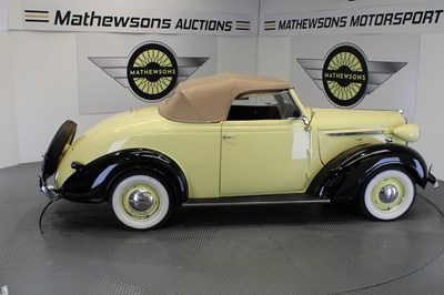 Lot 776 - 1938 CHRYSLER COUPE