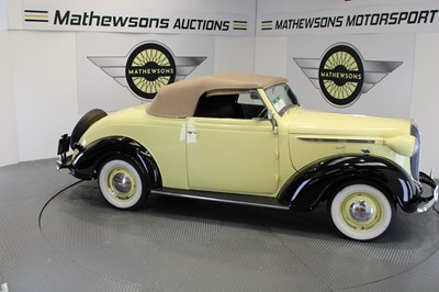 Lot 776 - 1938 CHRYSLER COUPE