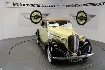 Lot 776 - 1938 CHRYSLER COUPE