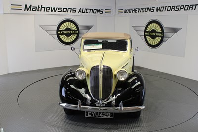 Lot 776 - 1938 CHRYSLER COUPE