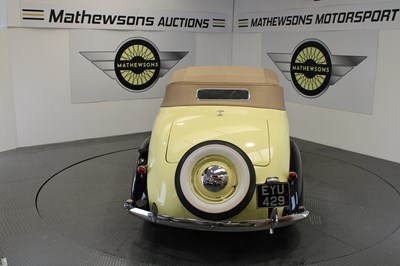 Lot 776 - 1938 CHRYSLER COUPE