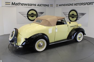Lot 776 - 1938 CHRYSLER COUPE