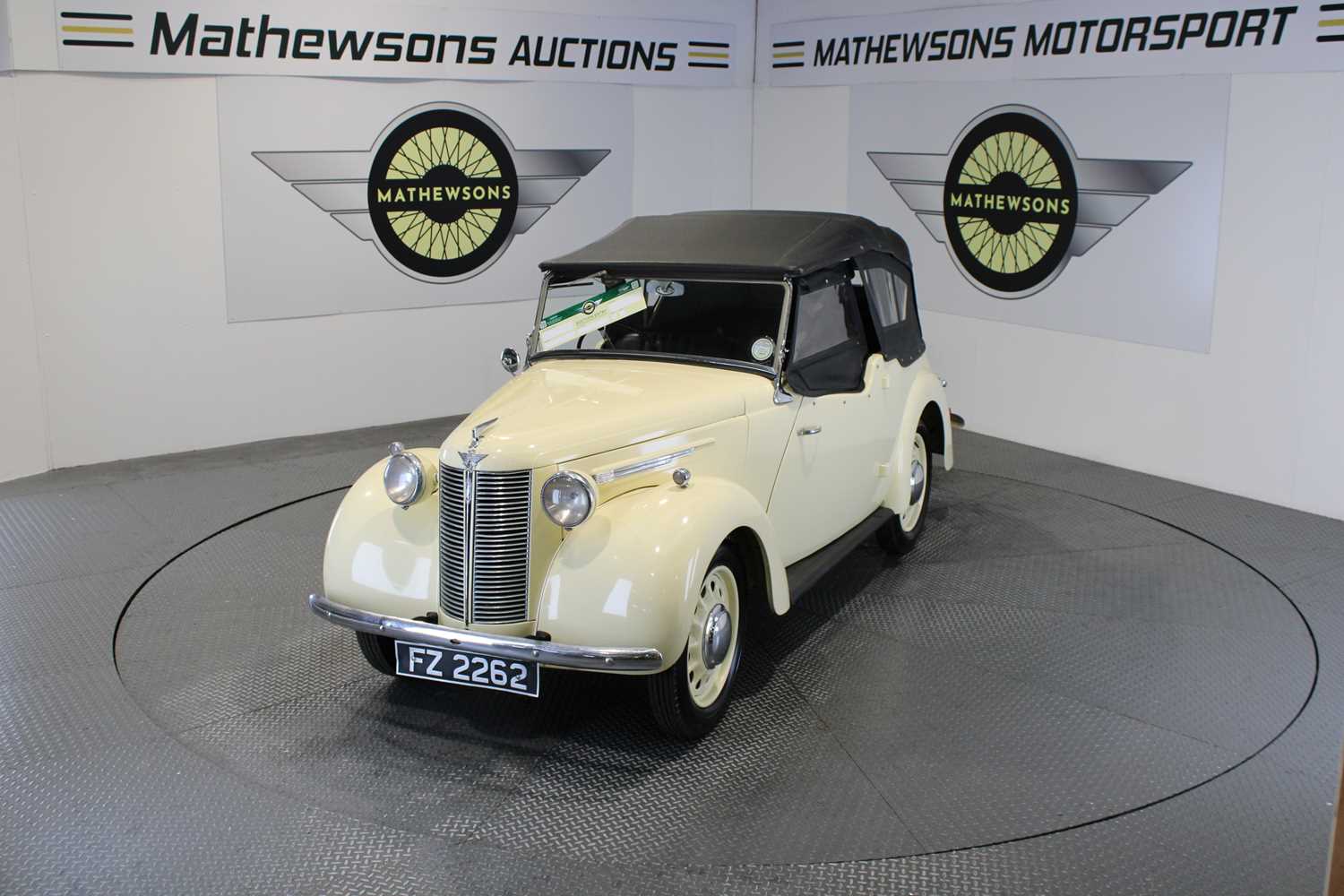 Lot 742 - 1938 AUSTIN 8 TOURER