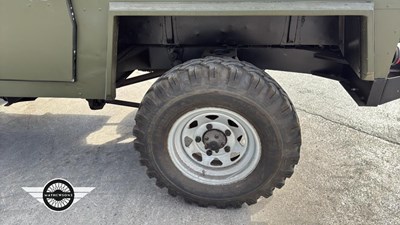Lot 722 - 1988 LAND ROVER 88" - 4 CYL